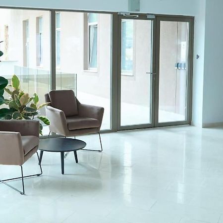City Center Accommodation 111 Решица Экстерьер фото